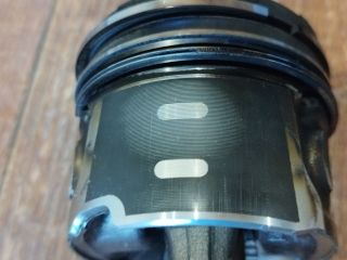 bontott FORD FOCUS C-MAX I Dugattyú és Hajtókar