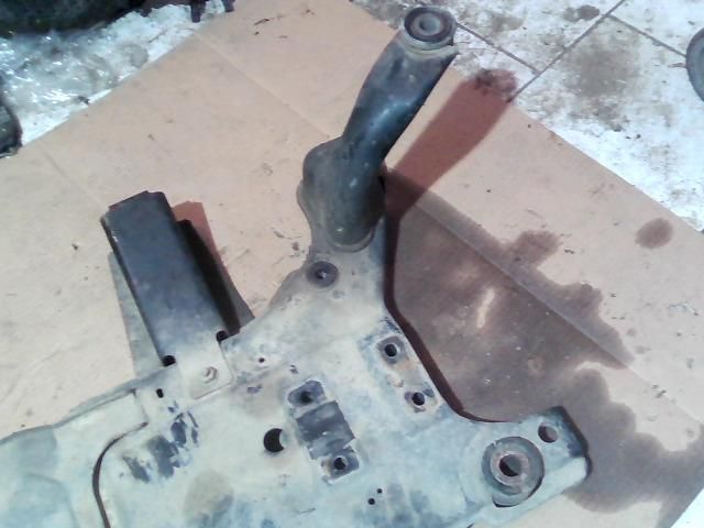 bontott FORD FOCUS C-MAX I Első Bölcső