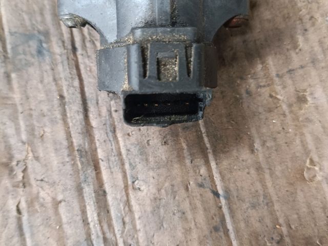 bontott FORD FOCUS C-MAX I Fojtószelep (Elektromos)