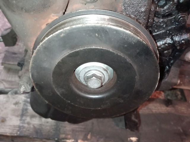 bontott FORD FOCUS C-MAX I Főtengely Szíjtárcsa