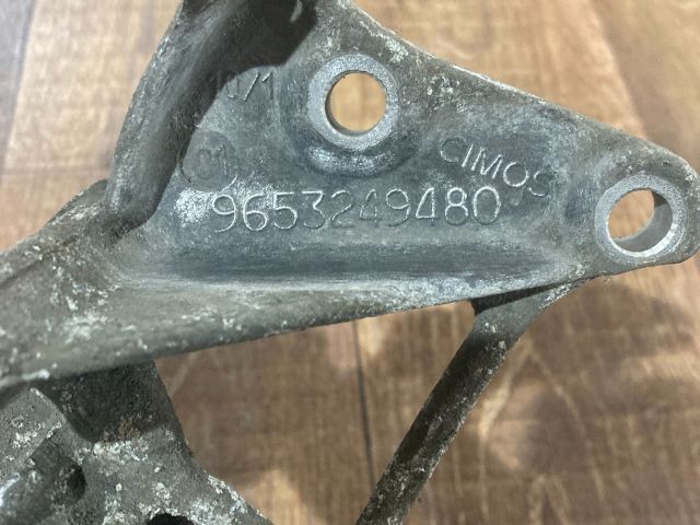 bontott FORD FOCUS C-MAX I Generátor Tartó Bak