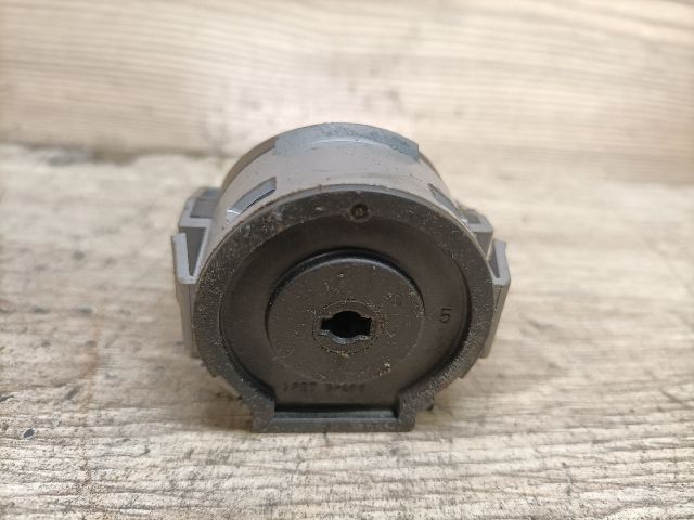 bontott FORD FOCUS C-MAX I Gyújtáskapcsoló