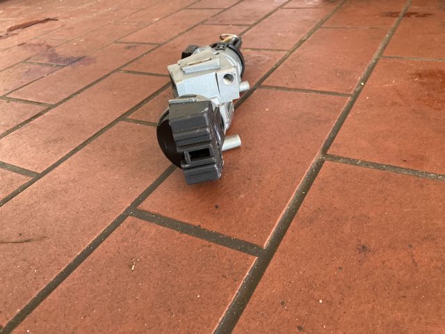 bontott FORD FOCUS C-MAX I Gyújtáskapcsoló