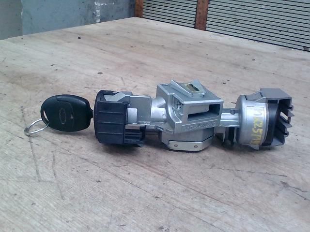 bontott FORD FOCUS C-MAX I Gyújtáskapcsoló