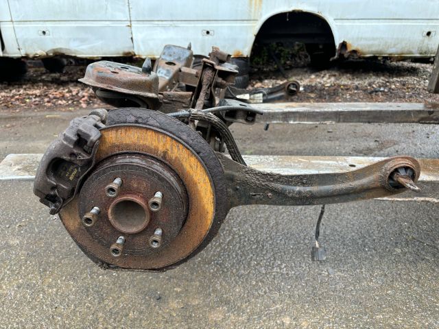 bontott FORD FOCUS C-MAX I Hátsó Híd (Tárcsafékes)