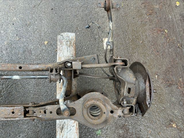 bontott FORD FOCUS C-MAX I Hátsó Híd (Tárcsafékes)