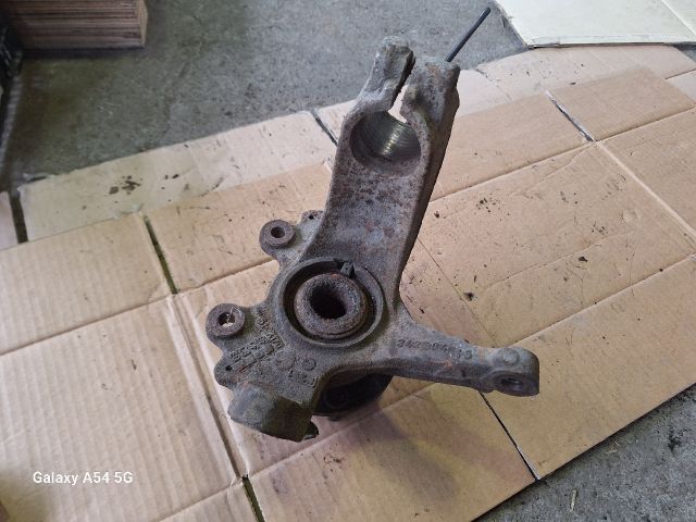 bontott FORD FOCUS C-MAX I Jobb első Csonkállvány Kerékaggyal