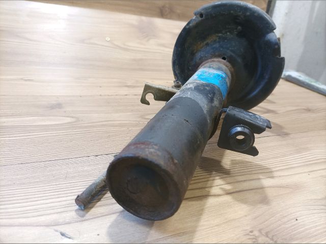 bontott FORD FOCUS C-MAX I Jobb első Gólyaláb (Lengécsillapító, Rugó)