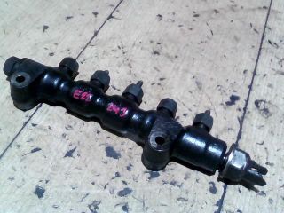 bontott FORD FOCUS C-MAX I Közösnyomócső