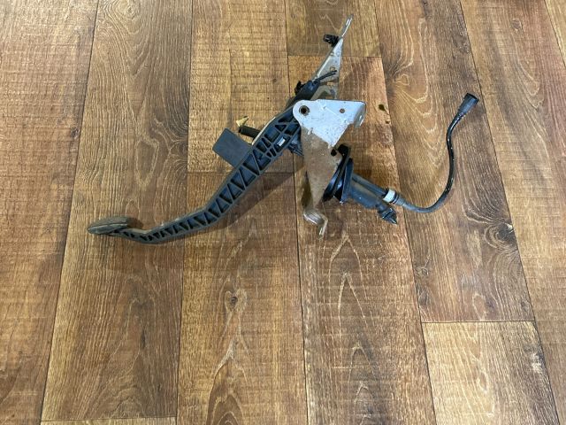 bontott FORD FOCUS C-MAX I Kuplung Pedál