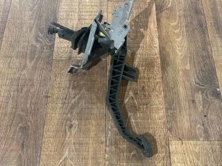 bontott FORD FOCUS C-MAX I Kuplung Pedál