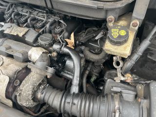 bontott FORD FOCUS C-MAX I Motor (Fűzött blokk hengerfejjel)