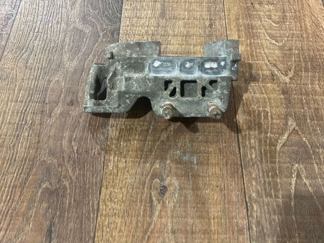 bontott FORD FOCUS C-MAX I Motor Tartó Bak (Fém)