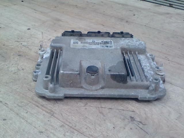 bontott FORD FOCUS C-MAX I Motorvezérlő