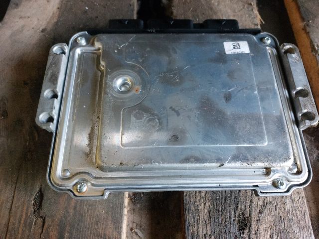 bontott FORD FOCUS C-MAX I Motorvezérlő