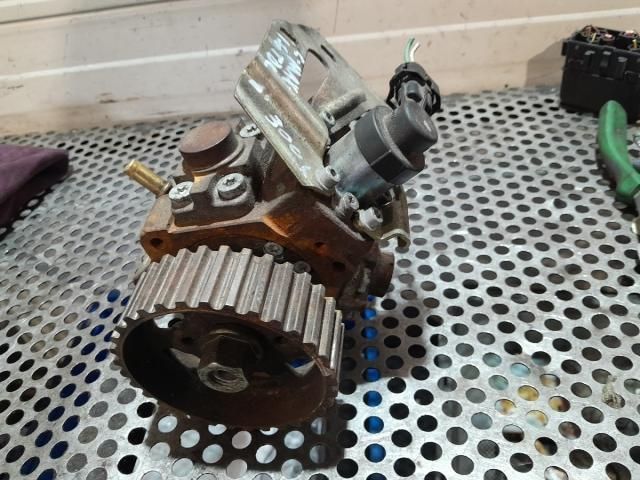 bontott FORD FOCUS C-MAX I Nagynyomású Szivattyú