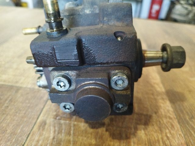 bontott FORD FOCUS C-MAX I Nagynyomású Szivattyú