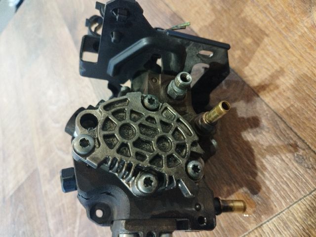 bontott FORD FOCUS C-MAX I Nagynyomású Szivattyú