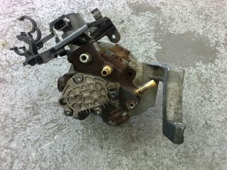 bontott FORD FOCUS C-MAX I Nagynyomású Szivattyú