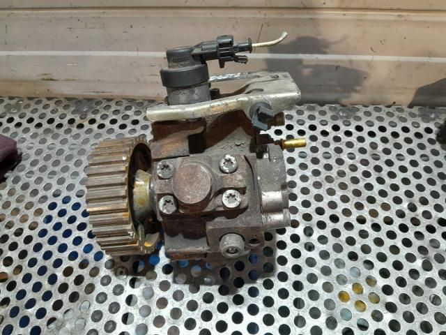 bontott FORD FOCUS C-MAX I Nagynyomású Szivattyú