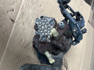 bontott FORD FOCUS C-MAX I Nagynyomású Szivattyú