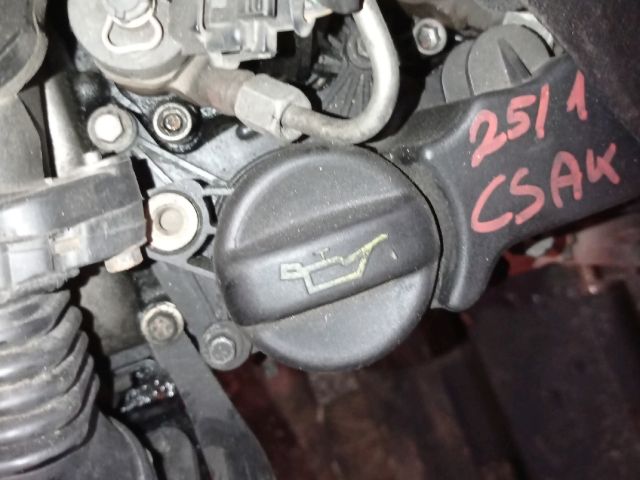 bontott FORD FOCUS C-MAX I Olajbeöntő Sapka