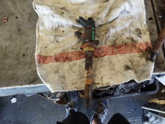 bontott FORD FOCUS C-MAX I Porlasztó (1 db)