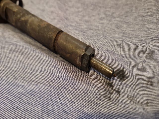 bontott FORD FOCUS C-MAX I Porlasztó (1 db)