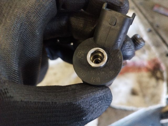 bontott FORD FOCUS C-MAX I Porlasztó (1 db)