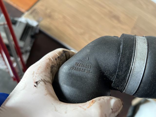 bontott FORD FOCUS C-MAX I Turbócső