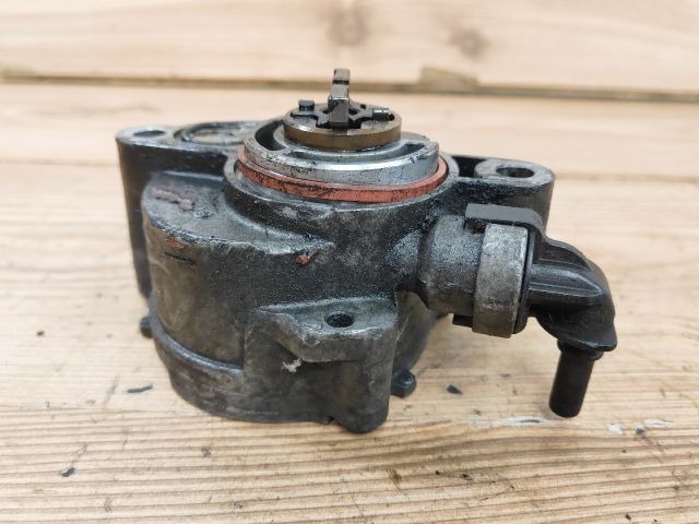 bontott FORD FOCUS C-MAX I Vákumpumpa