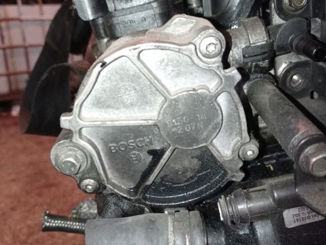 bontott FORD FOCUS C-MAX I Vákumpumpa