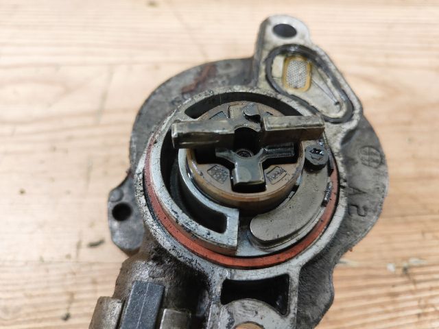 bontott FORD FOCUS C-MAX I Vákumpumpa