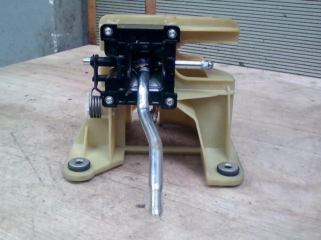 bontott FORD FOCUS C-MAX I Váltó Kulissza