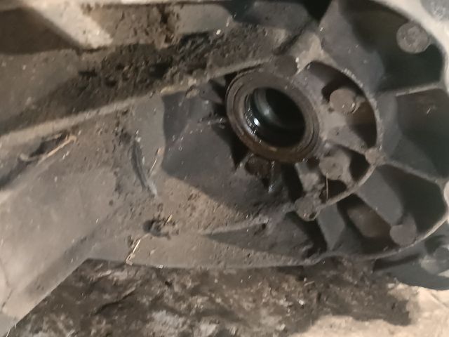 bontott FORD FOCUS C-MAX I Váltó (Mechanikus)