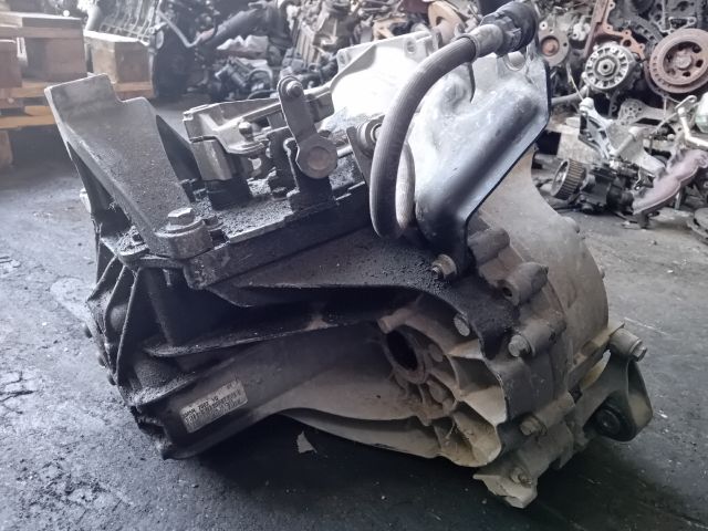 bontott FORD FOCUS C-MAX I Váltó (Mechanikus)