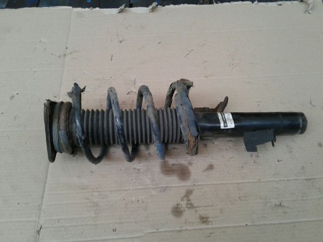 bontott FORD FOCUS C-MAX I Bal első Gólyaláb (Lengécsillapító, Rugó)