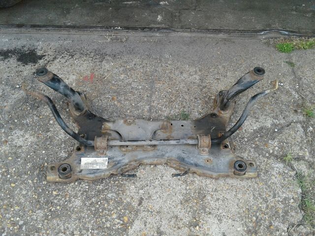 bontott FORD FOCUS C-MAX I Első Bölcső