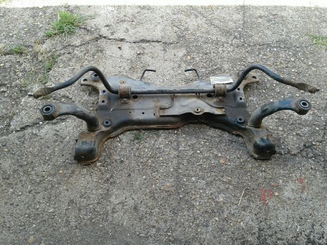 bontott FORD FOCUS C-MAX I Első Bölcső