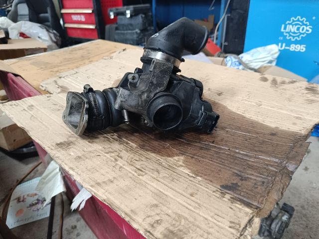 bontott FORD FOCUS C-MAX I Fojtószelep (Elektromos)