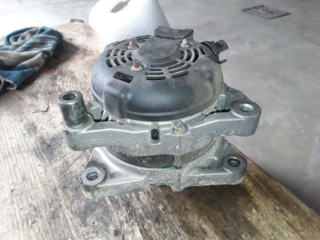 bontott FORD FOCUS C-MAX I Generátor