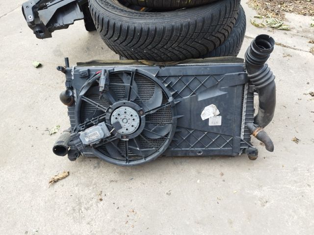 bontott FORD FOCUS C-MAX I Hűtő Ventilátor(ok), Radiátor(ok) Szett
