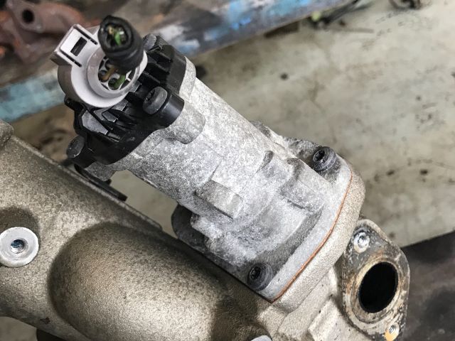 bontott FORD FOCUS C-MAX I Alapjárati Motor