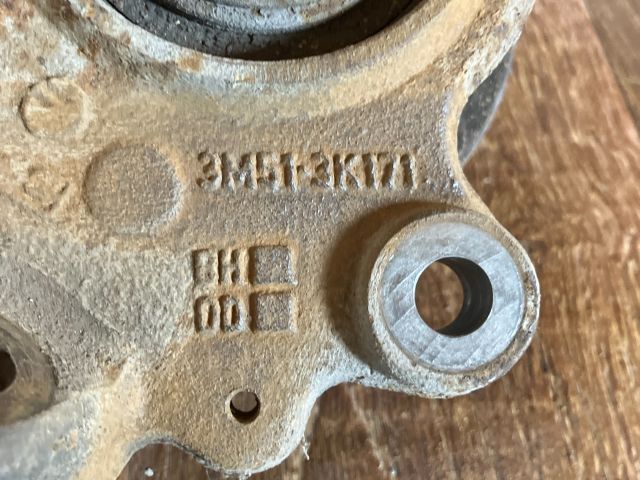 bontott FORD FOCUS C-MAX I Bal első Csonkállvány Kerékaggyal