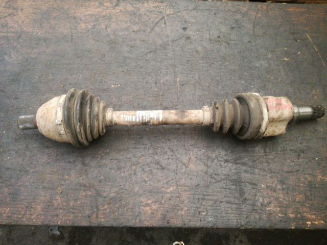 bontott FORD FOCUS C-MAX I Bal Féltengely