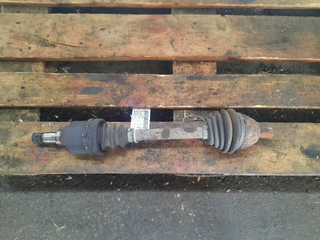 bontott FORD FOCUS C-MAX I Bal Féltengely