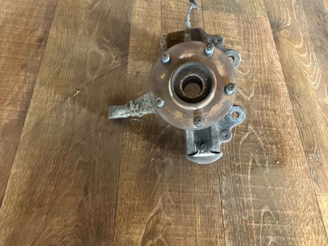 bontott FORD FOCUS C-MAX I Jobb első Csonkállvány Kerékaggyal