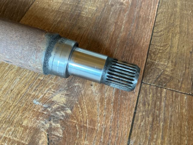 bontott FORD FOCUS C-MAX I Jobb Féltengely