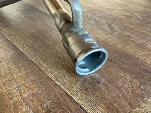 bontott FORD FOCUS C-MAX I Tankbetöltő Cső (Fém)