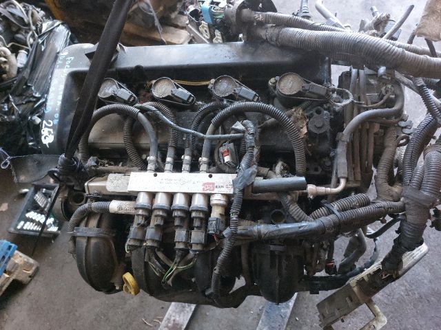 bontott FORD FOCUS C-MAX I Komplett Motor (Segédberendezésekkel)